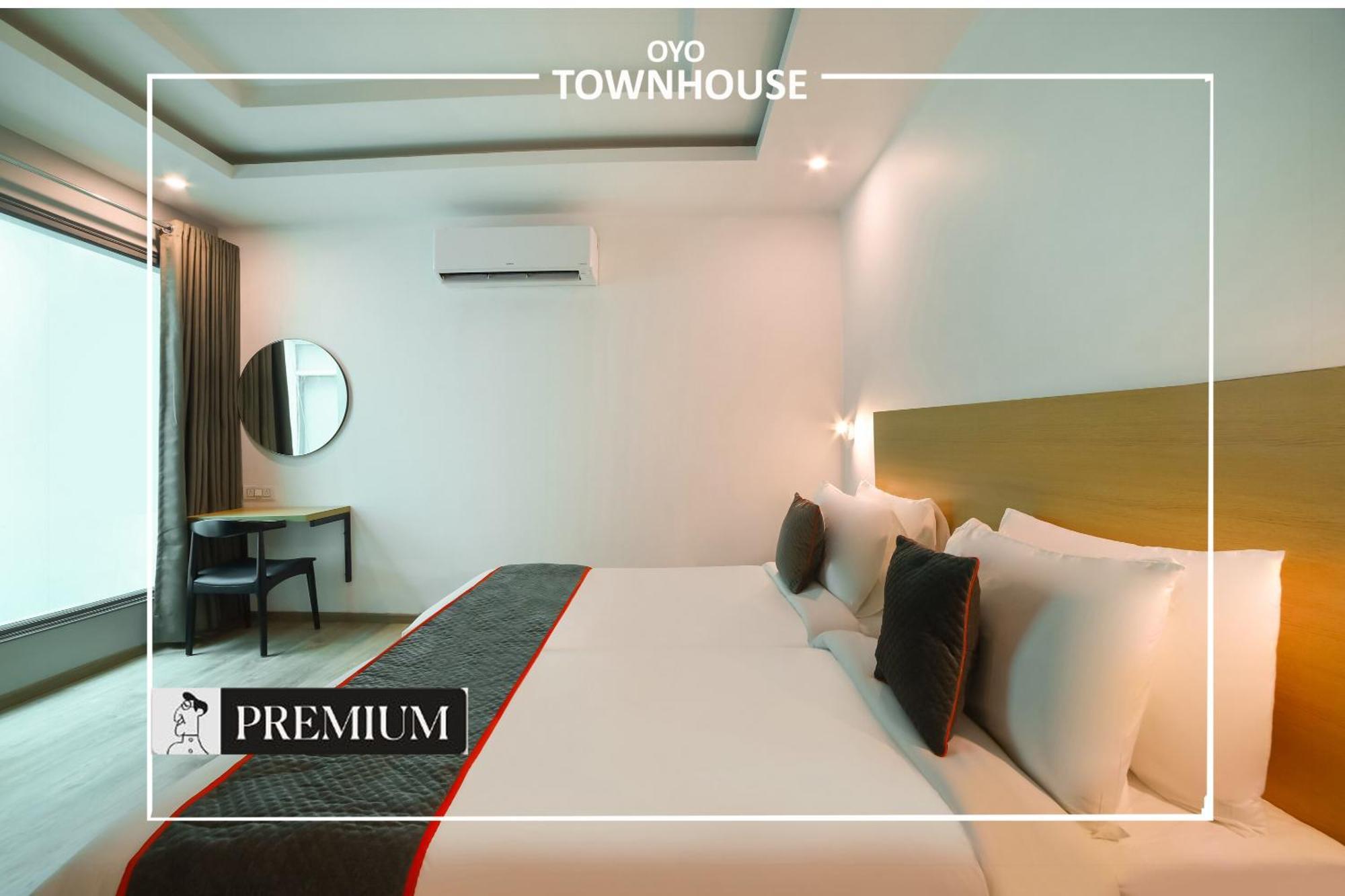 Oyo Townhouse 120 Shushant Lok Gurgaon Exterior foto